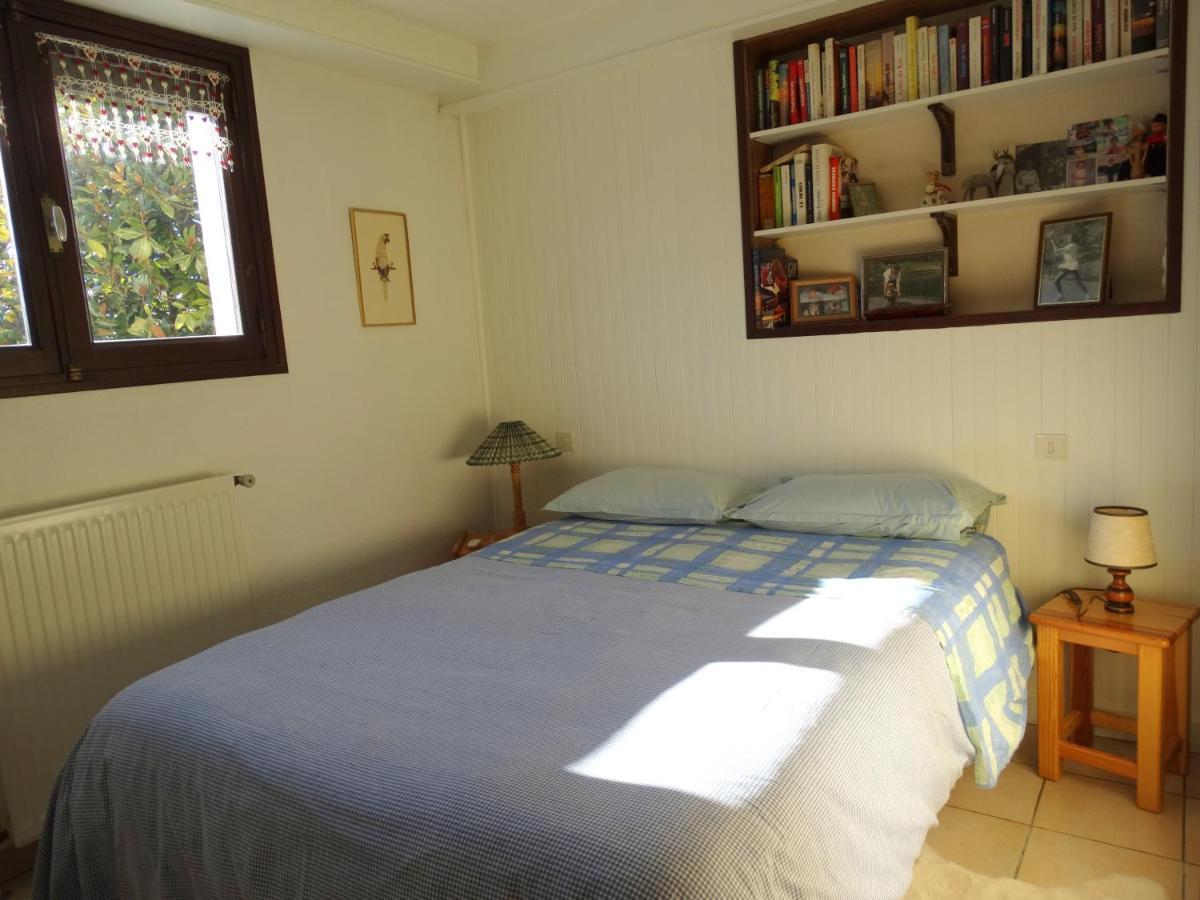 Bed and Breakfast Chez Laurette Et Louis Ugine Exterior foto